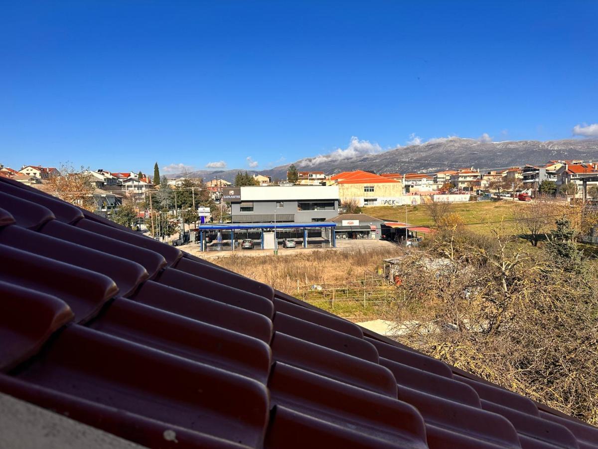 Apartment Spacious Attic Nearby The Town. *